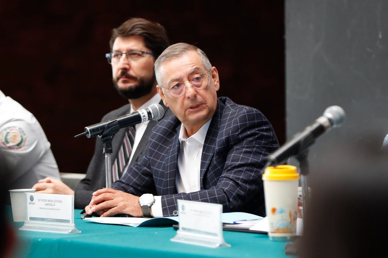 Trabajo legislativo y reuniones públicas